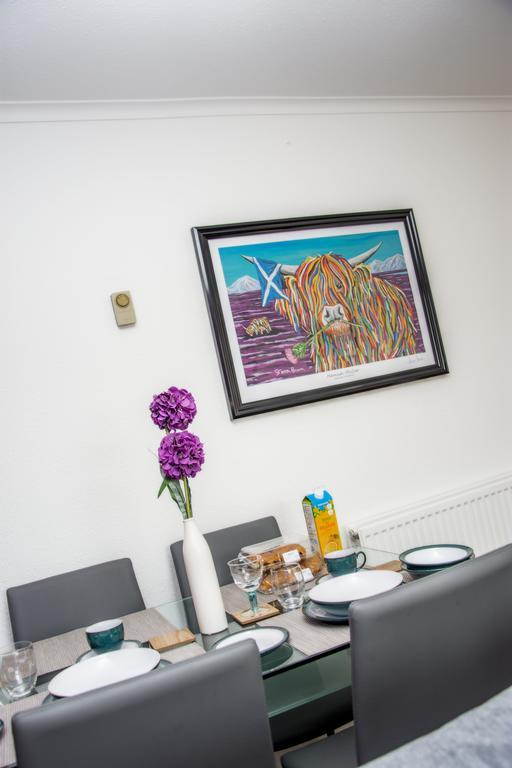 Distillery Apartment 1 เอลจิน ภายนอก รูปภาพ